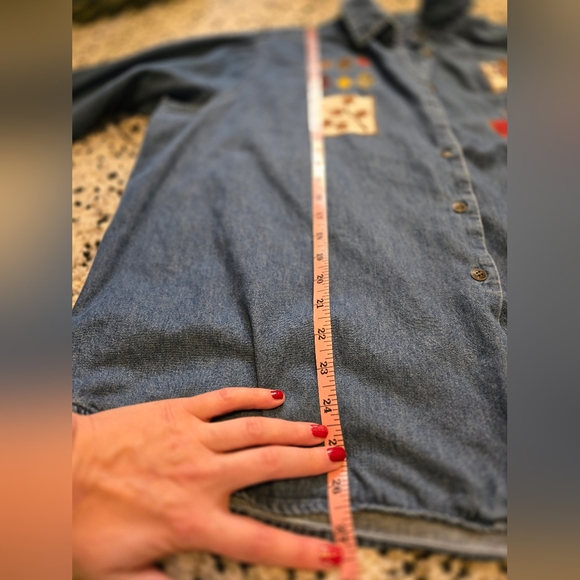 Karen Scott. Holiday, Vintage Embroidered denim button up top. Size 2xl. - Picture 11 of 12